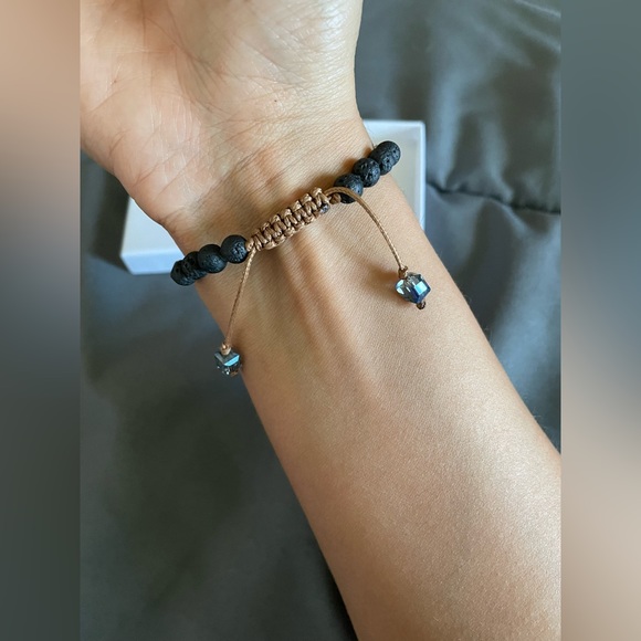 Essential Oil Bracelet - Picture 3 of 5